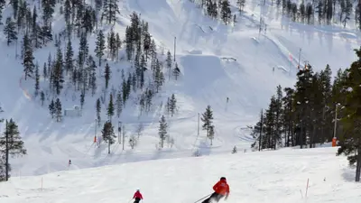 Abfahrt im Skigebiet Saariselkä