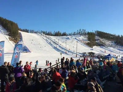 Blick auf die Pisten im Skigebiet Himos © Himos Ski Resort