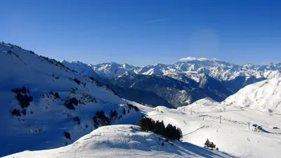Panoramablick im Skigebiet Baqueira Beret