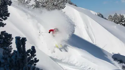 Skifahrer im Skigebiet Baqueira Beret