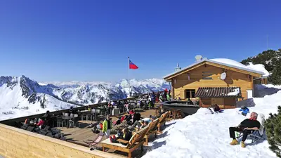 Blick auf das Bergrestaurant Sareis in Malbun
