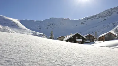 Blick auf das beschneite Dorf Malbun
