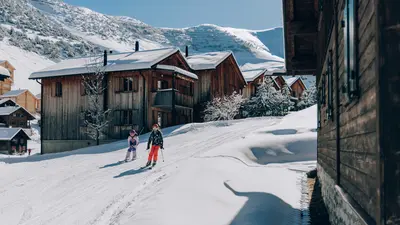 Skipiste durch den Ort