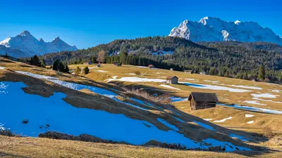 Letzte Schneereste im Frühling
