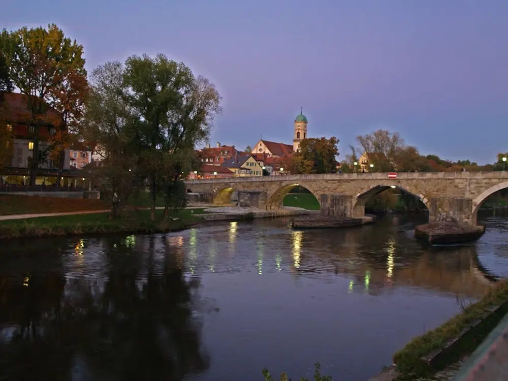Regensburg Brücke mit Stadtamhof
