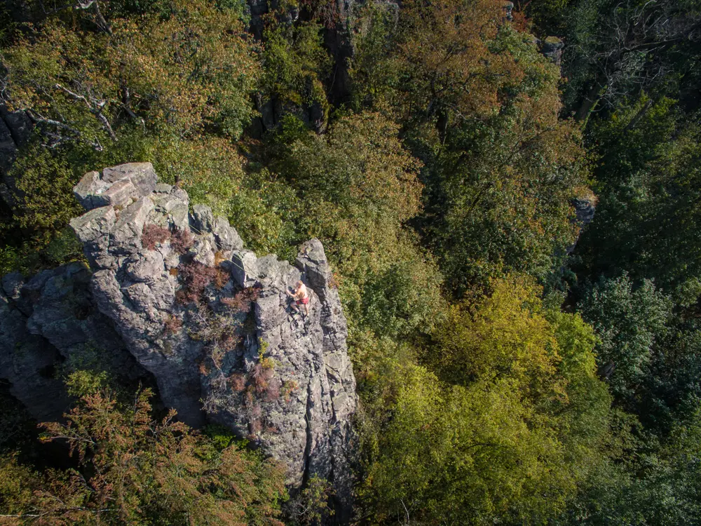 Die Battertfelsen liegen beim Schloss Hohenbaden