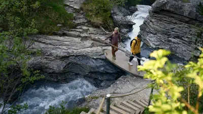 Wanderer in der Region Flims Laax Falera