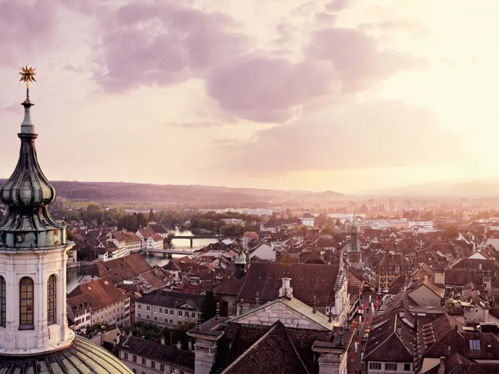 Sicht von der St. Ursen Kathedrale auf die Altstadt von Solothurn