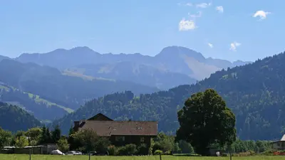 Haus in Plaffeien mit Blick ins Sensetal