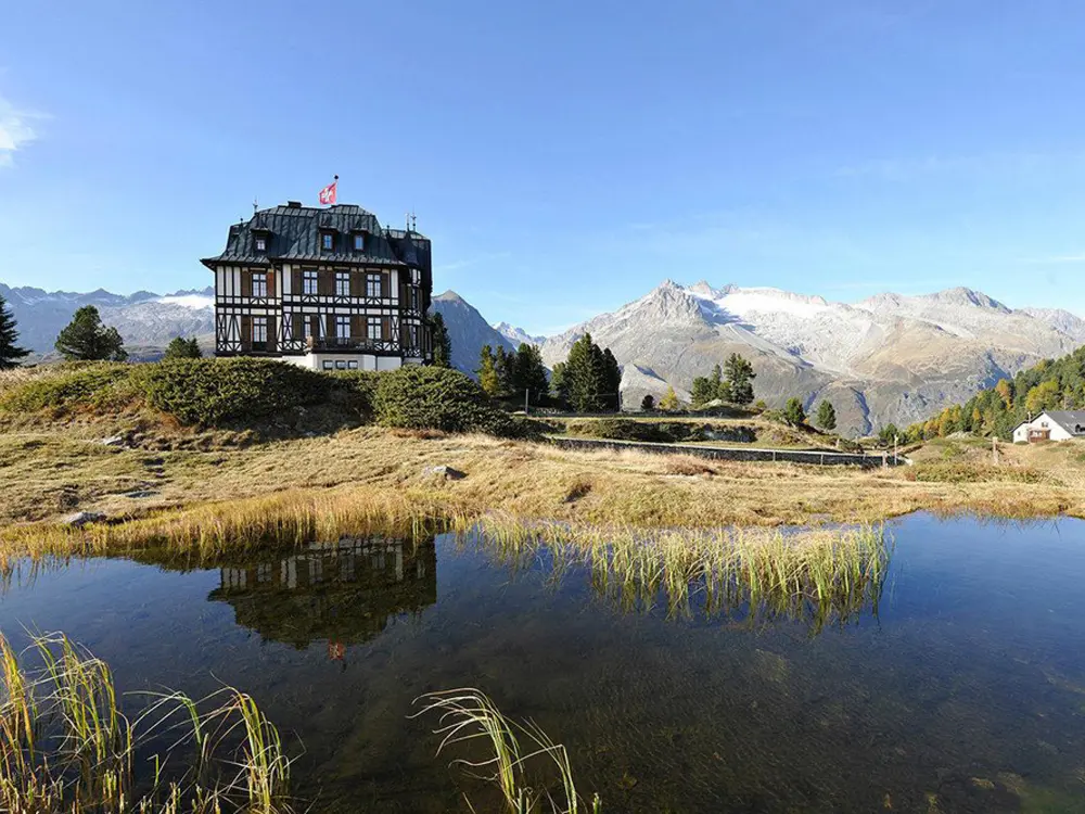 Blick auf die Villa Cassel im Aletschgebiet