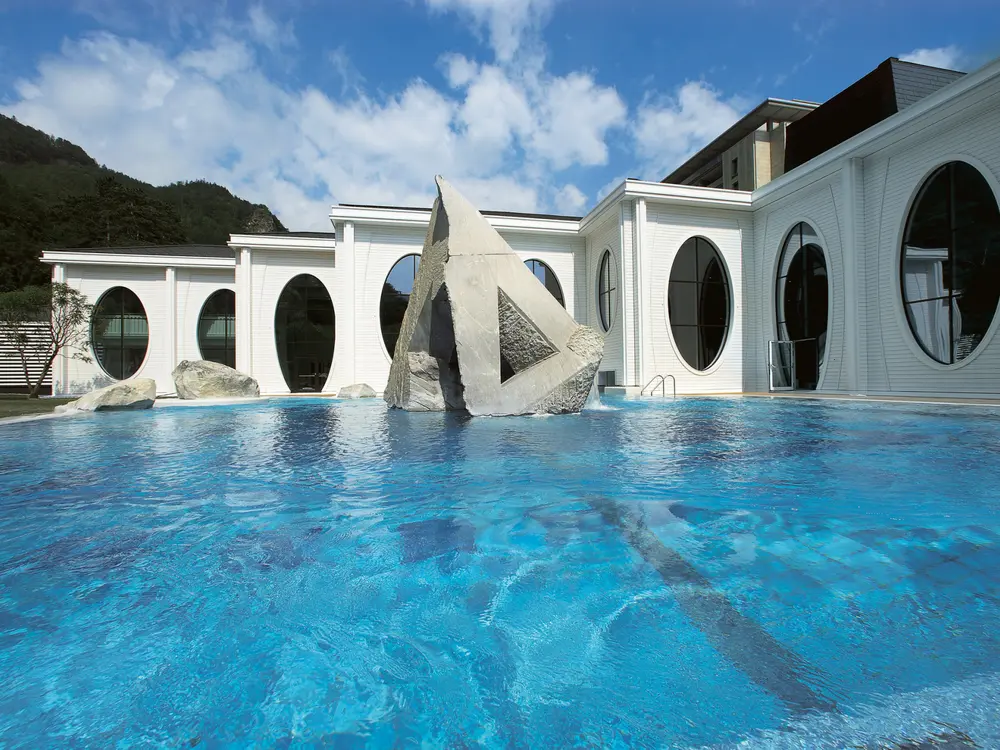 Die Tamina Therme ist eine beliebte Wellness-Oase im Heidiland