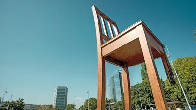 Kaputter Stuhl in Genf