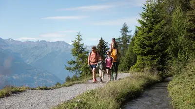 Wandern in Tsitorret in Crans-Montana