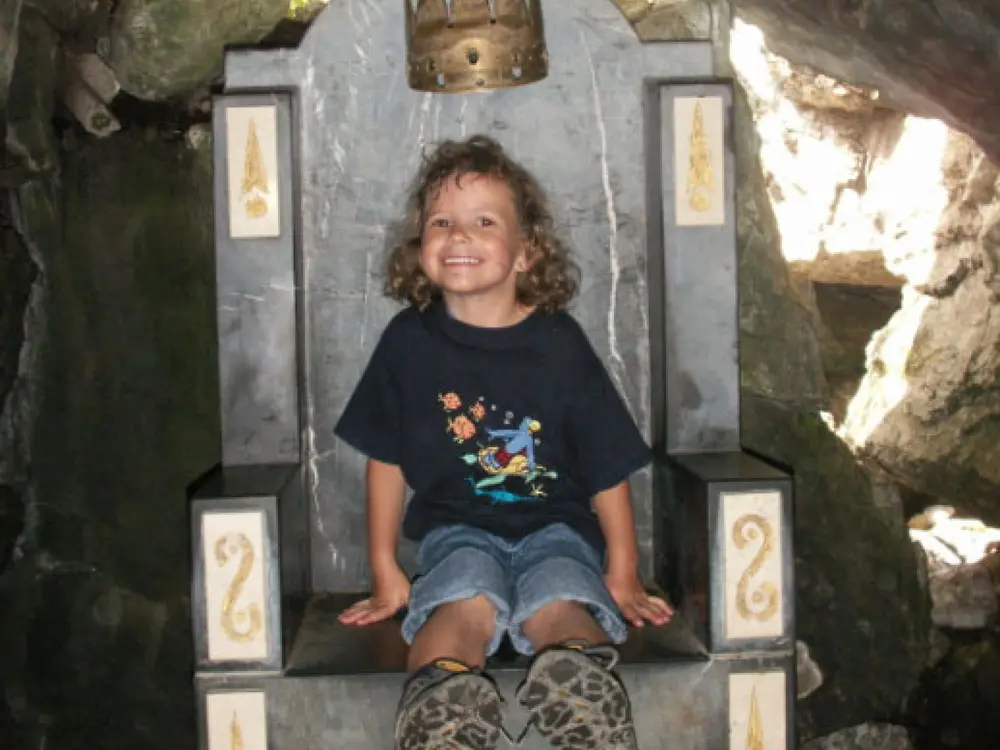 Der Zwäärg Baartli Thron