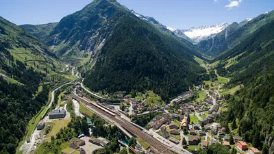Luftbild von Göschenen in der Ferienregion Andermatt