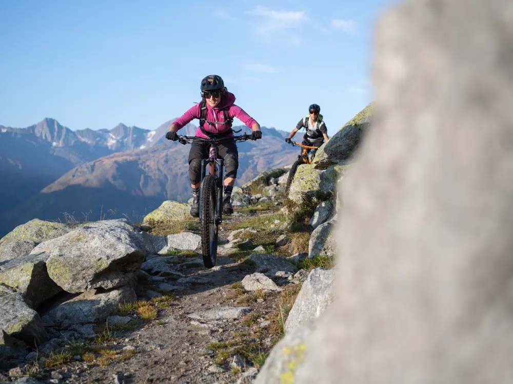 Mountainbiker in der Ferienregion Andermatt