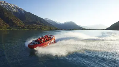 Jet-Boat auf dem Brienzersee