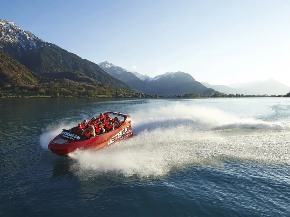 Jet-Boat auf dem Brienzersee