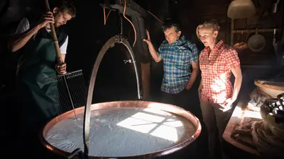 Käserei Alp Tsermont bei Greyerz