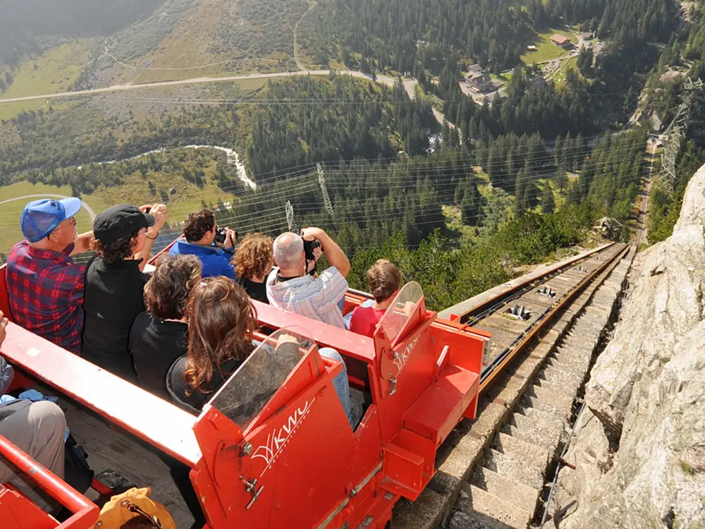 Steilste Standseilbahn Europas: Die Gelmerbahn