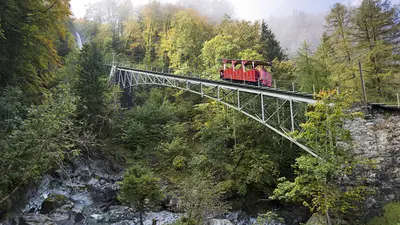 Bahn hinauf zu den Reichenbachfällen