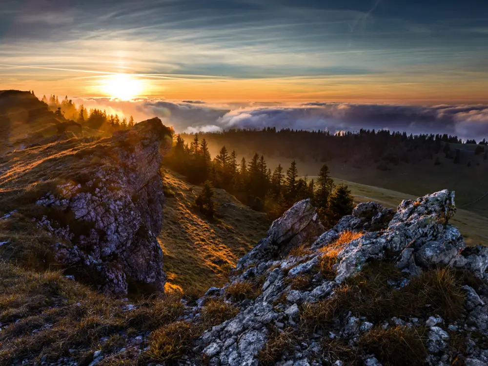 Sonnenuntergan über dem Chasseral