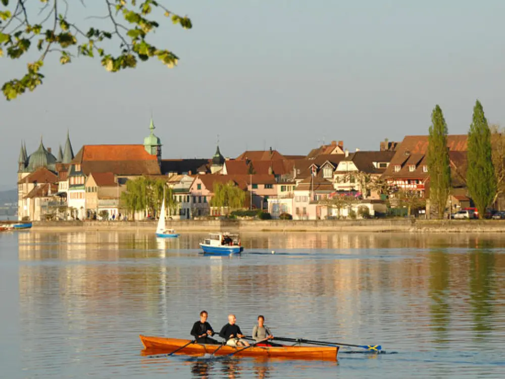 Die Schifflaende mit dem Turmhof, das Wahrzeichen von Steckborn am Untersee
