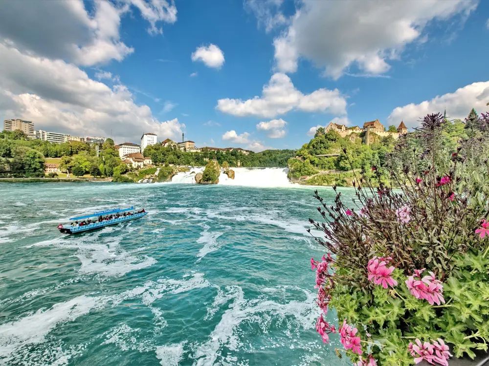 Blick auf den Rheinfall vom Schloss Laufen