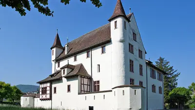 Außenansicht von Schloss Pratteln
