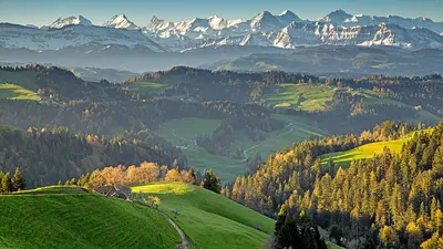 Panoramablick auf der Luederenalp bei Langnau im Emmental