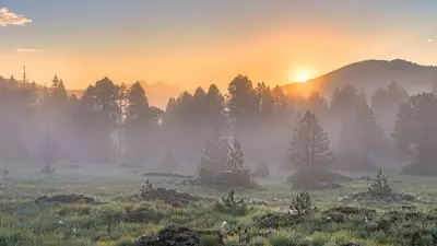Panorama der Moorlandschaft Glaubenberg bei Sarnen im Sonnenaufgang