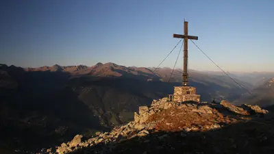Gipfelkreuz im Hochpustertal