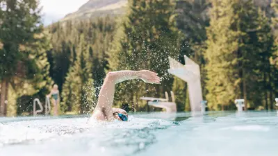 Waldschwimmbad in Lech