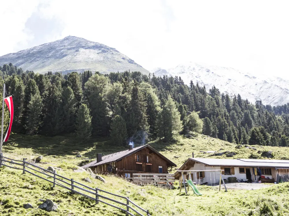 Die Aifner Alm liegt auf einer Höhe 1.980 Metern