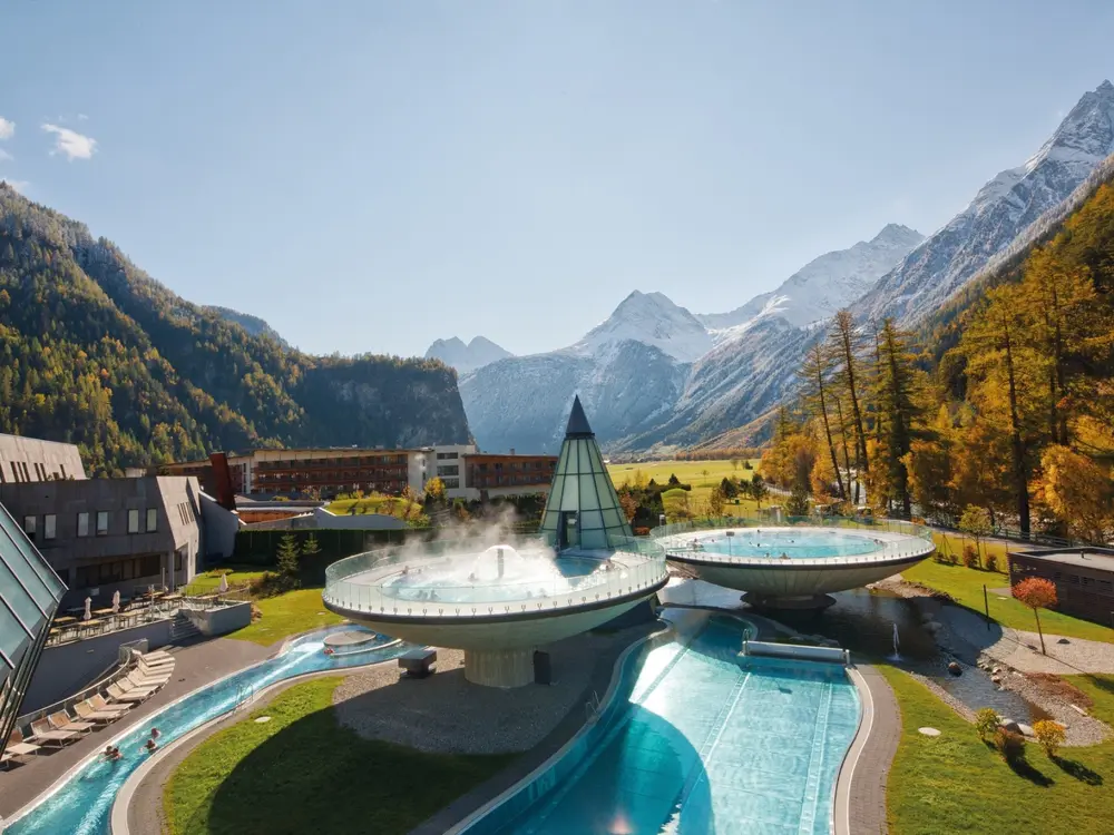 Der Aquadome in Längenfeld ist eine hochmoderne Wellness-Therme