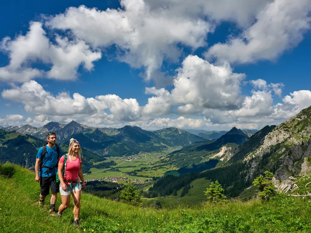 Wanderer am Füssener Jöchle