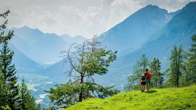 Stablalm mit Ausblick auf das Lechtal