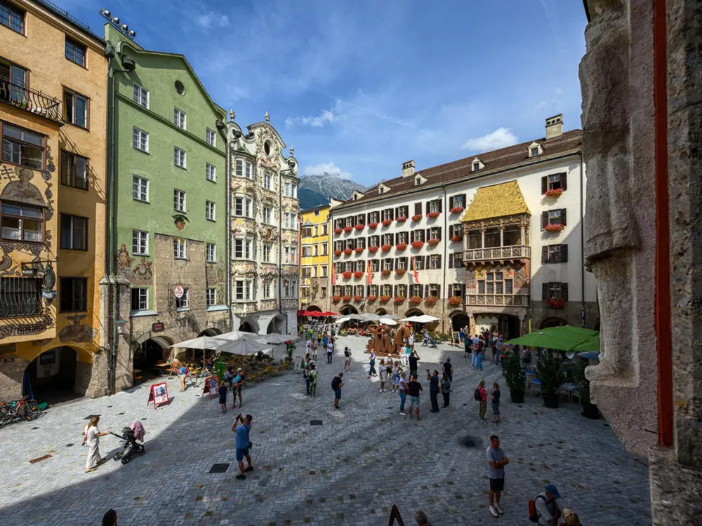 Blick auf das berühmte Goldene Dachl