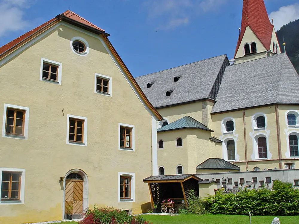 Außenansicht des Notburga-Museums in Maurach-Eben