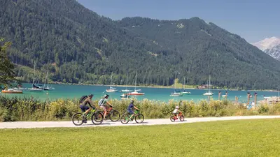Biken mit der Familie in Maurach am Achensee