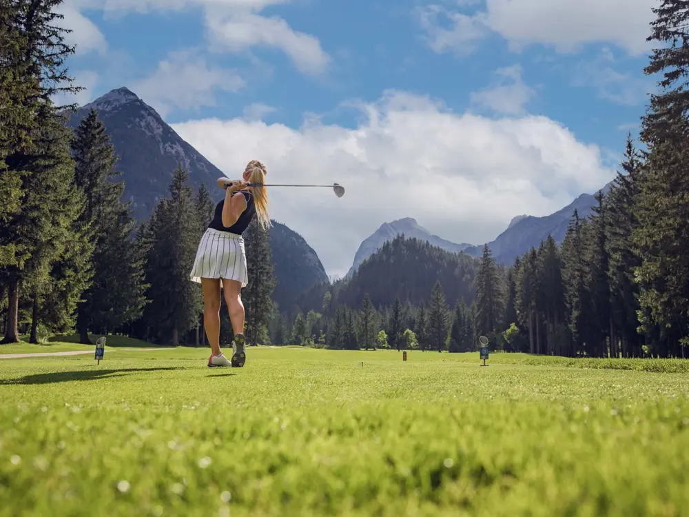 Eine spektakuläre Kulisse prägt das Bild des Golf- und Landclubs Achensee in Pertisau