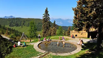Kinder beim Spielen im Lauserland am Wiedersbergerhorn