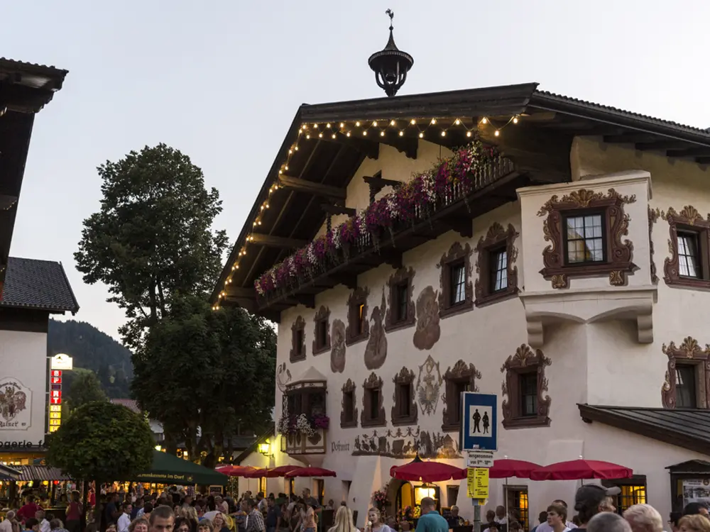 Außenansicht des Dorfwirts in Söll