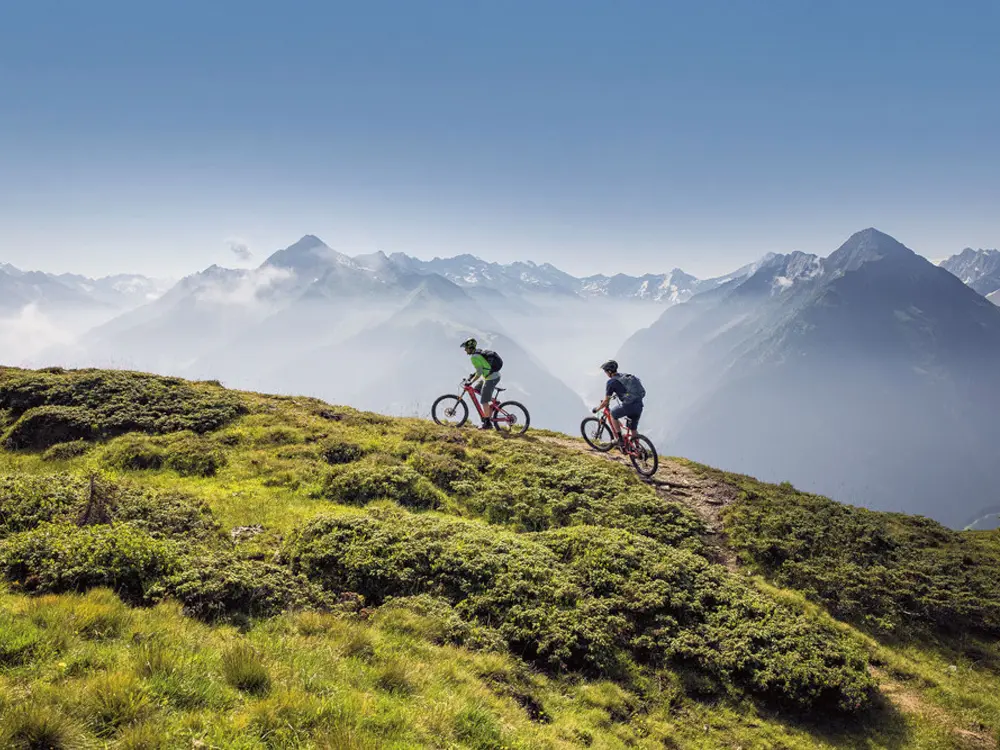 E-Mountainbiker auf dem Penken