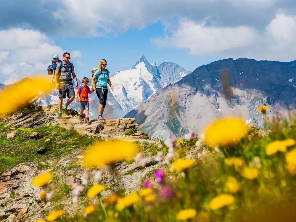 Wandern mit Familie am Schareck