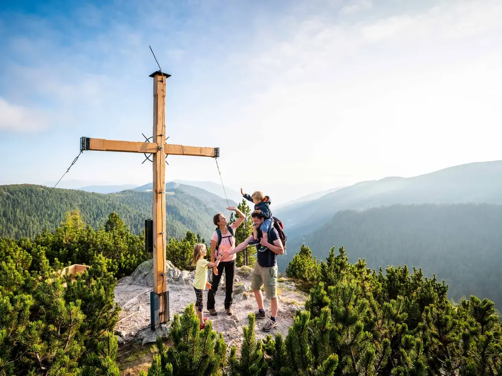 Familienwanderung im Langalmtal am Millstätter See