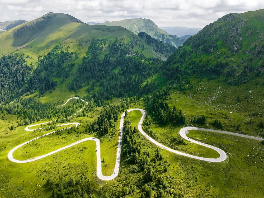 Nockalmstraße in den Nockbergen