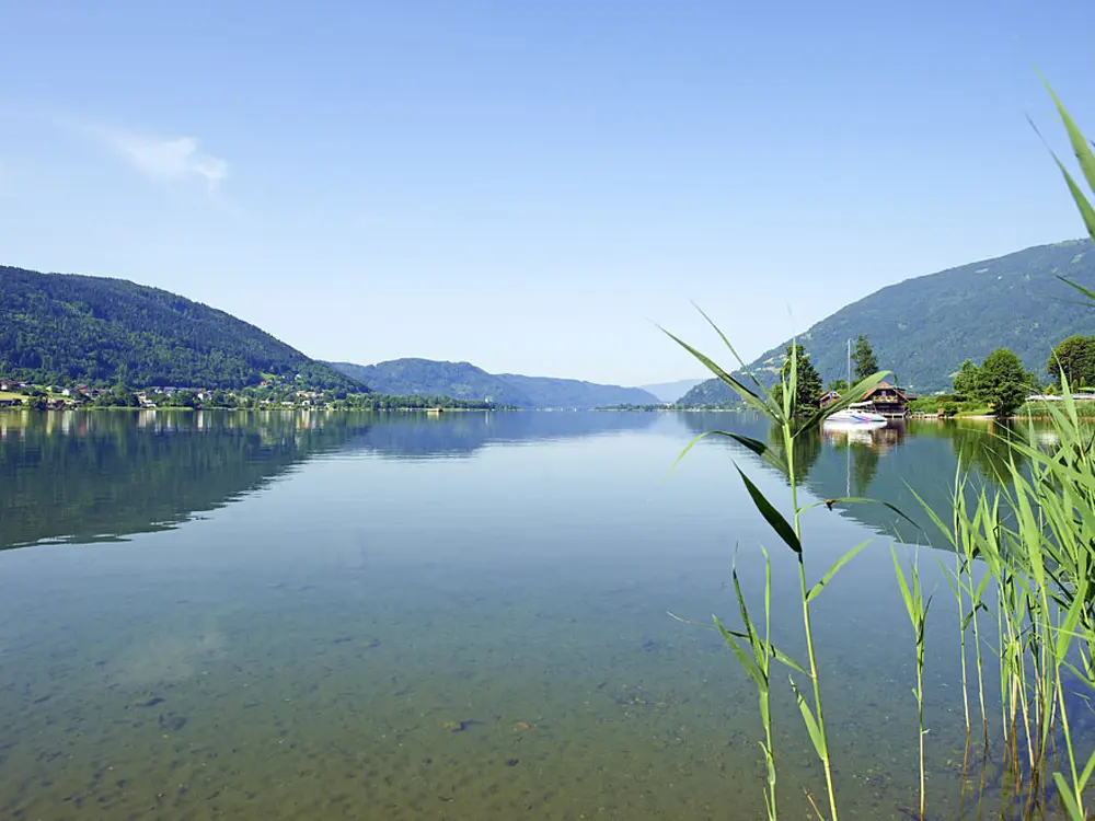 Blick auf den Ossiacher See