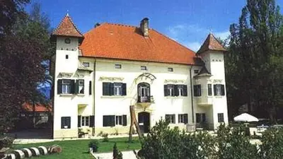 Schloss-Ebenau, Feistritz