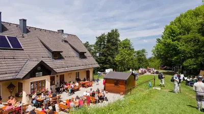 Rast im Schöpfl Schutzhaus